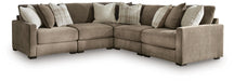 Camellia-Court - Sectional Benchcraft®