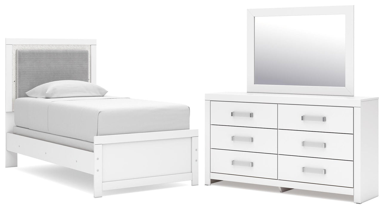 Maeling - Upholstered Panel Bedroom Set Signature Design by Ashley®