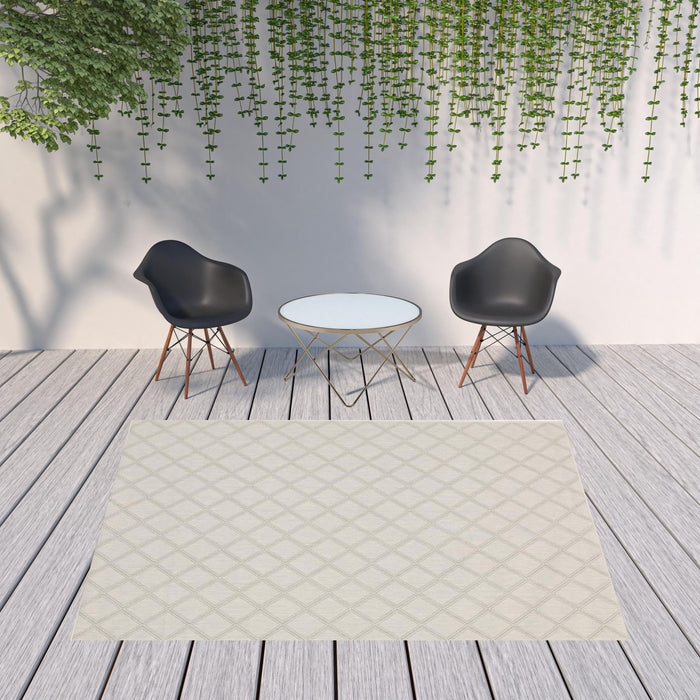 8' X 10' Geometric Stain Resistant Indoor & Outdoor Area Rug - Gray / Ivory