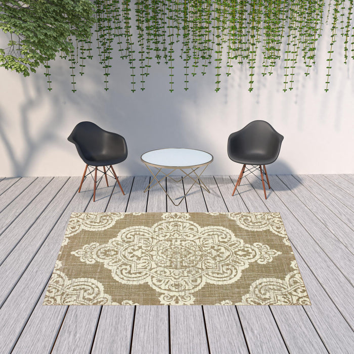 7' X 10' Oriental Stain Resistant Indoor / Outdoor Area Rug - Tan