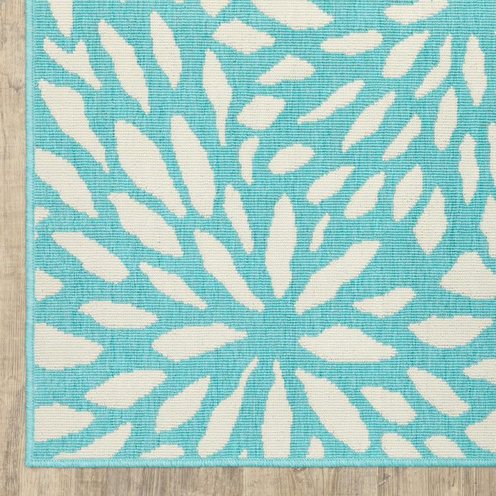 2' X 8' Floral Stain Resistant Indoor / Outdoor Area Rug - Blue / Ivory