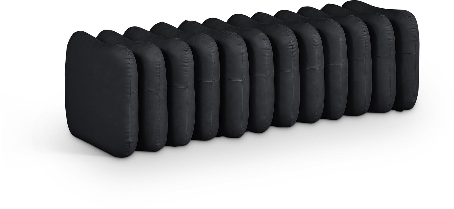 Atticus - Bench Meridian Furniture