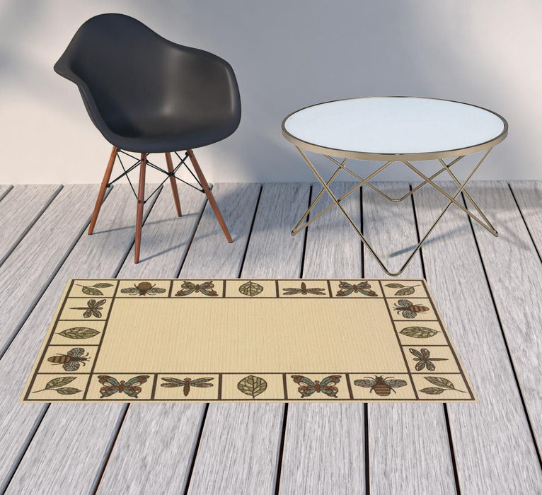 2' X 4' Abstract Stain Resistant Outdoor / Indoor Area Rug - Brown / Ivory