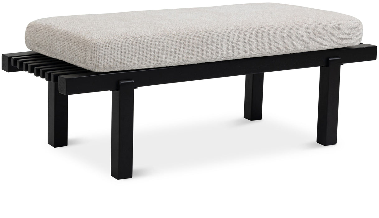 Naya - Bench