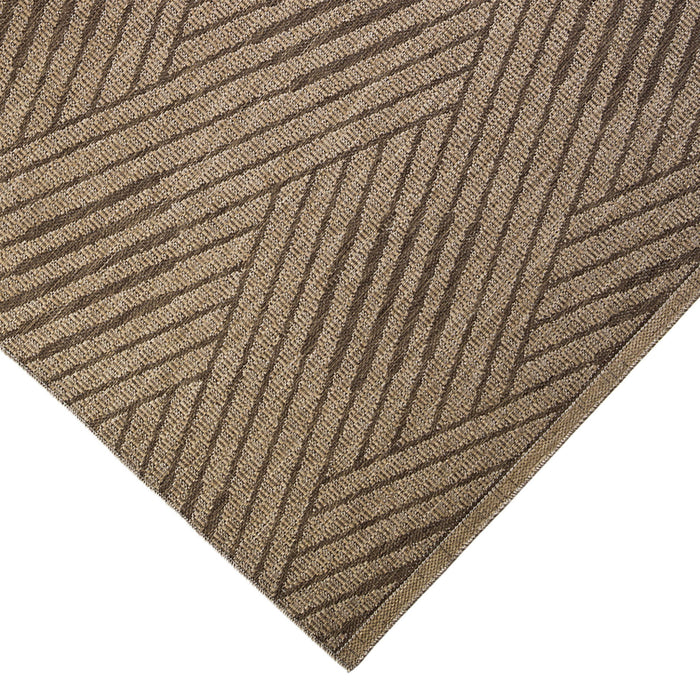 8' Runner Geometric Stain Resistant Indoor / Outdoor Runner Rug - Beige