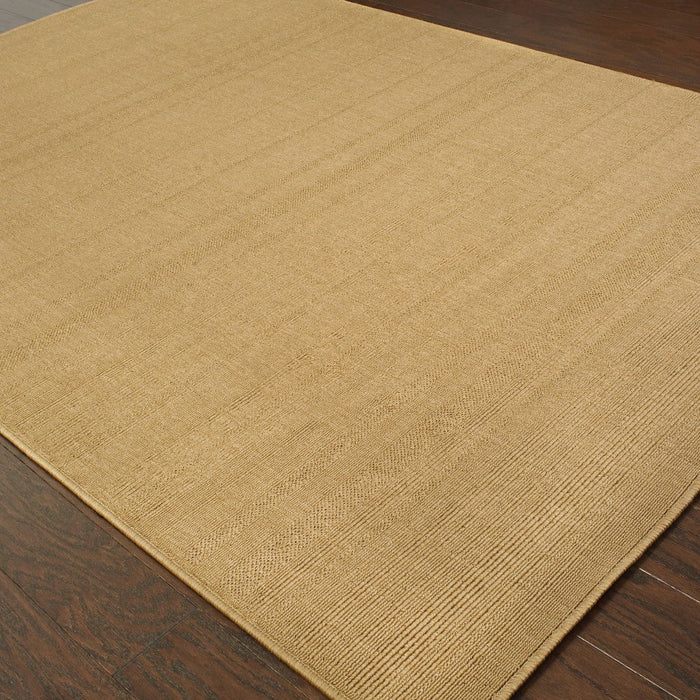 2' X 4' Stain Resistant Outdoor / Indoor Area Rug - Beige