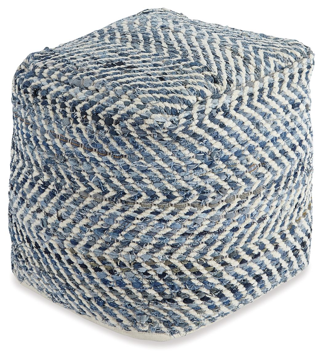 Poufs