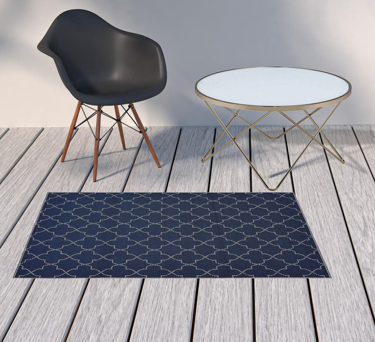 2' X 4' Geometric Stain Resistant Rug Outdoor / Indoor - Ivory / Blue