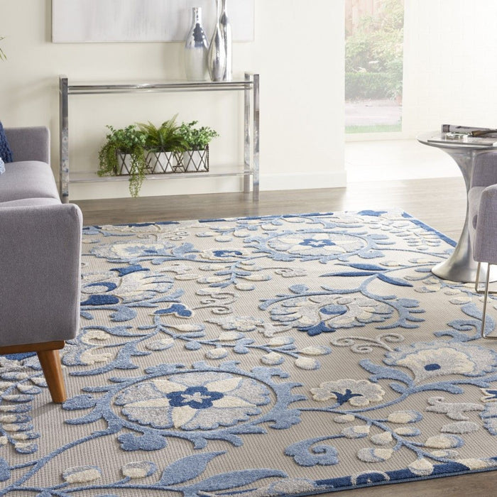 7' X 10' Floral Outdoor / Indoor Area Rug - Blue / Gray