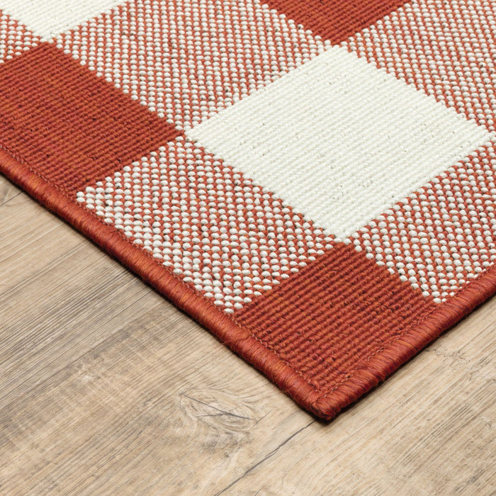 4' X 6' Geometric Stain Resistant Indoor / Outdoor Area Rug - Red / Ivory