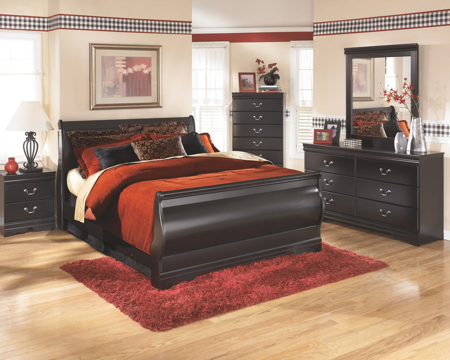 Huey Vineyard - Sleigh Bed Signature Design by Ashley®