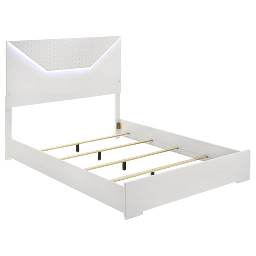 Pierce - 4 Piece Bedroom Set With LED Lighting Furniture Max