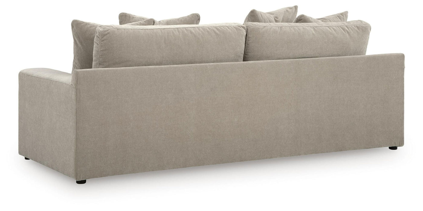 Maxton Heights - Sofa Benchcraft®
