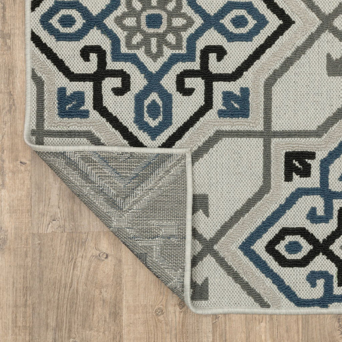 2' X 7' Oriental Stain Resistant Outdoor / Indoor Area Rug - Blue / Beige