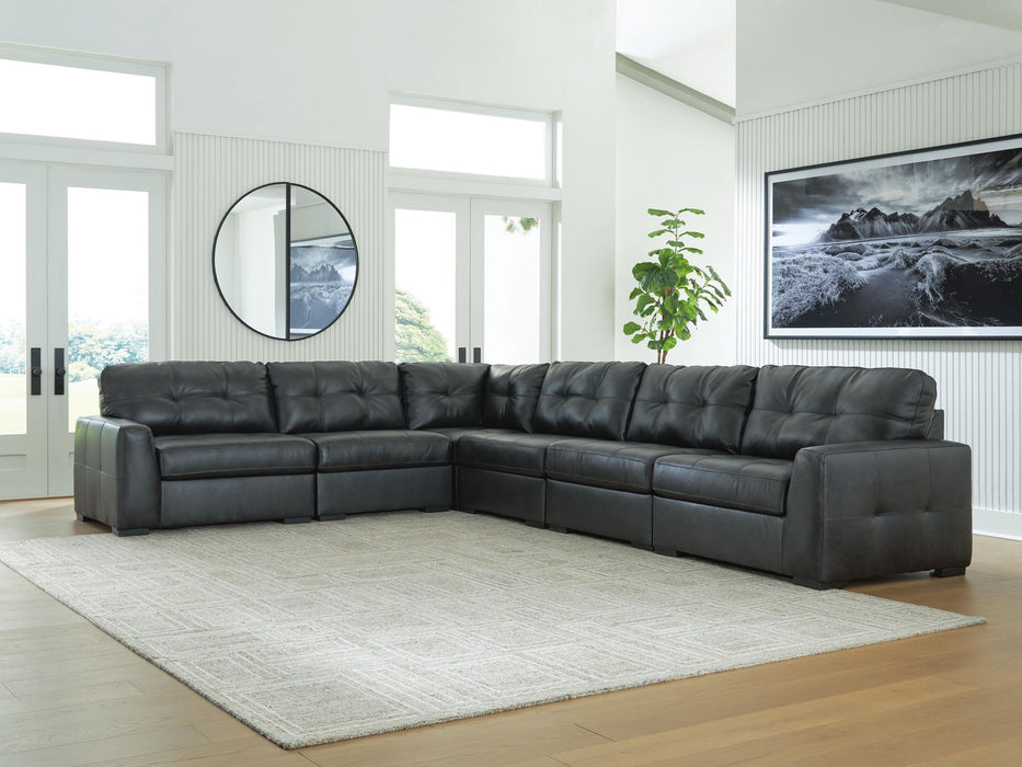 Brindley Pier - Sectional Signature Design by Ashley®