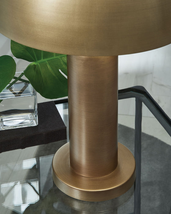 Wendfield - Metal Lamp Signature Design by Ashley®