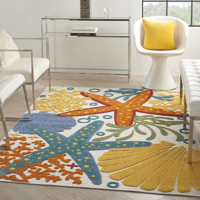 5' X 8' Indoor / Outdoor Area Rug - Yellow / Ivory