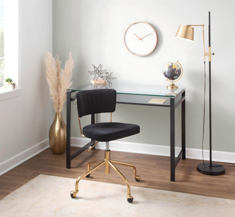 Metric - Industrial Floor Lamp - Black / Antique Brass Lumi Source