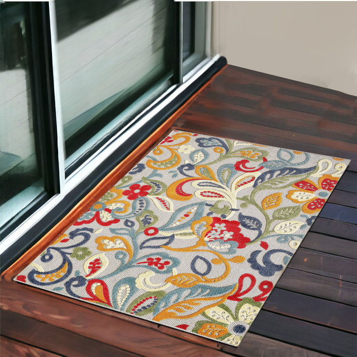 2' X 4' Floral Stain Resistant Indoor / Outdoor Area Rug - Ivory / Blue