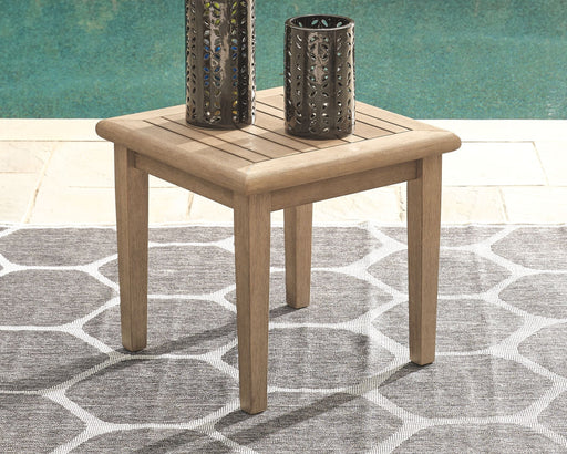 Gerianne - Square End Table - Brown Signature Design by Ashley®