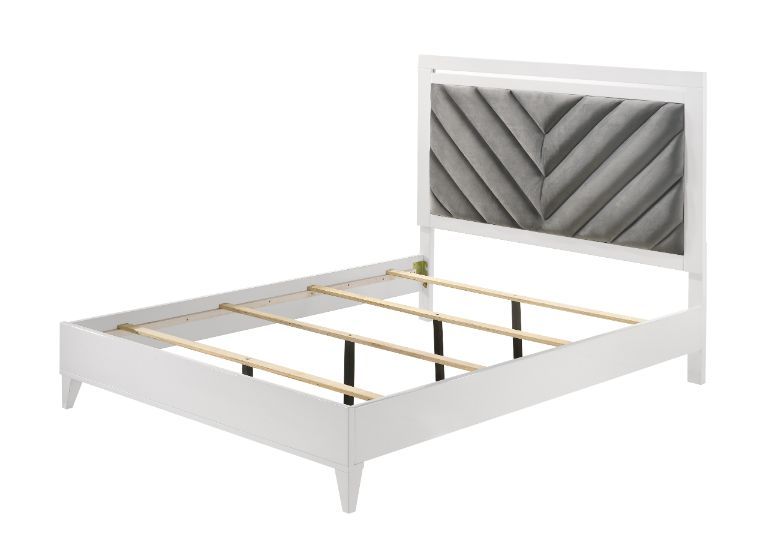 Chelsie - Bed ACME