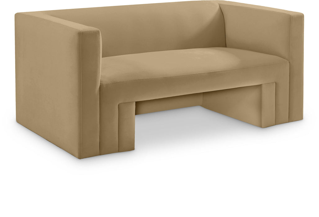 Henson - Loveseat Meridian Furniture