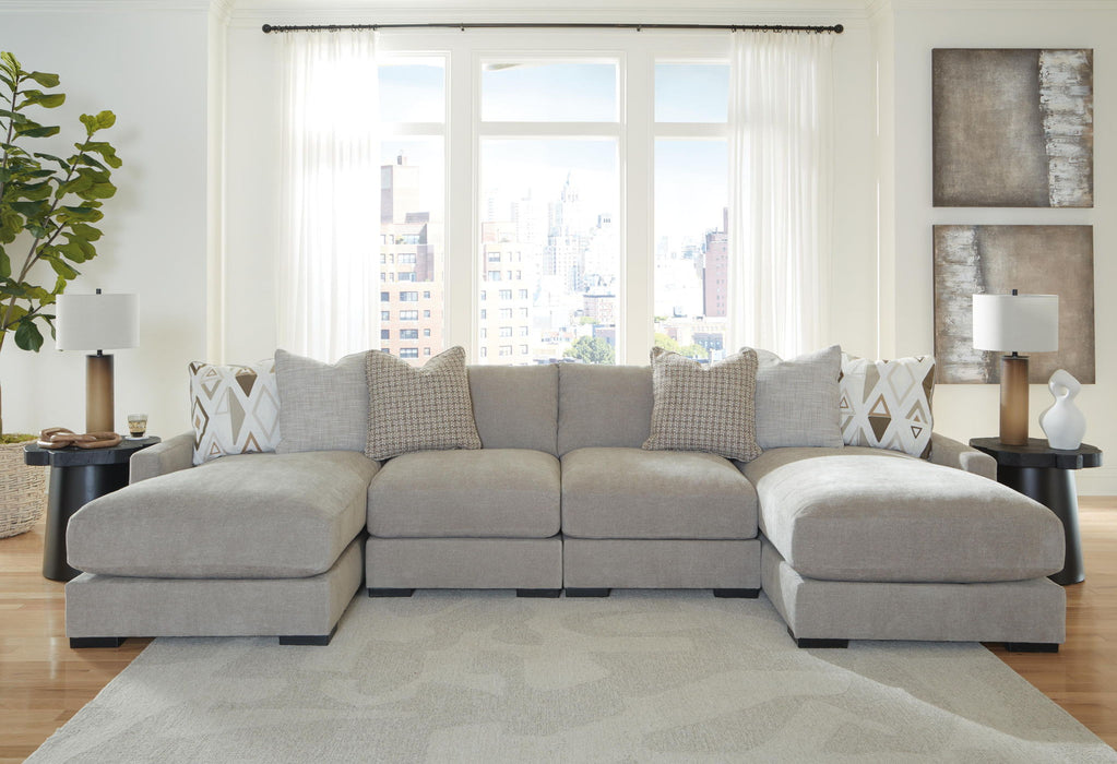 Aslan Court - Sectional Benchcraft®