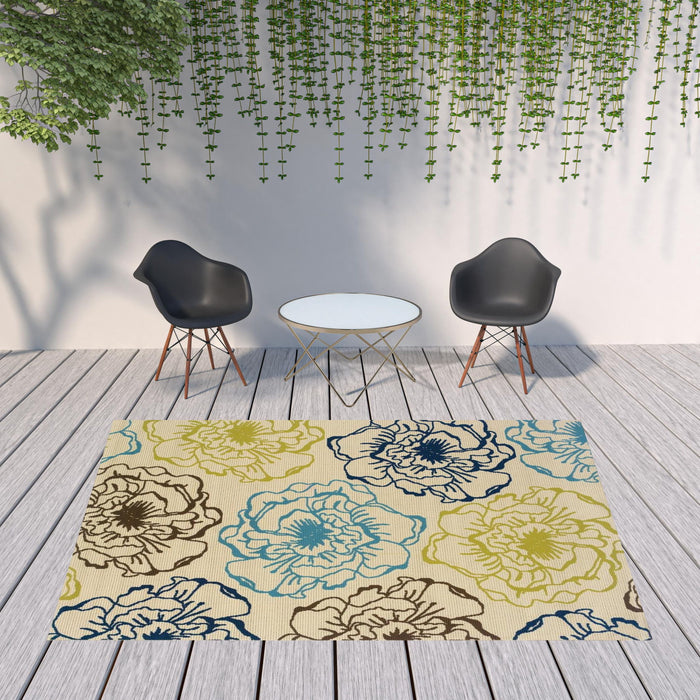 8' X 11' Floral Stain Resistant Indoor / Outdoor Area Rug - Green / Ivory