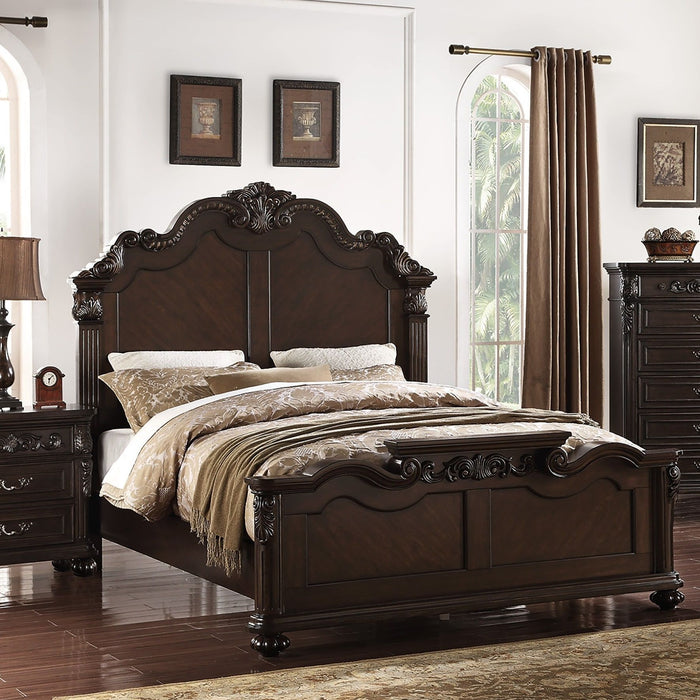 Bed With Carved Details Home Essentials