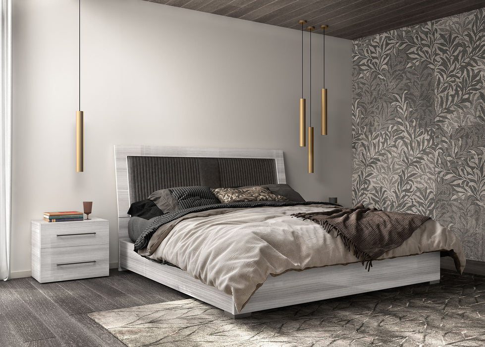 Mia - Upholstered Bed Status Italy