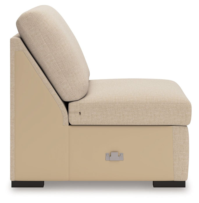 LadyMae - Sectional Benchcraft®