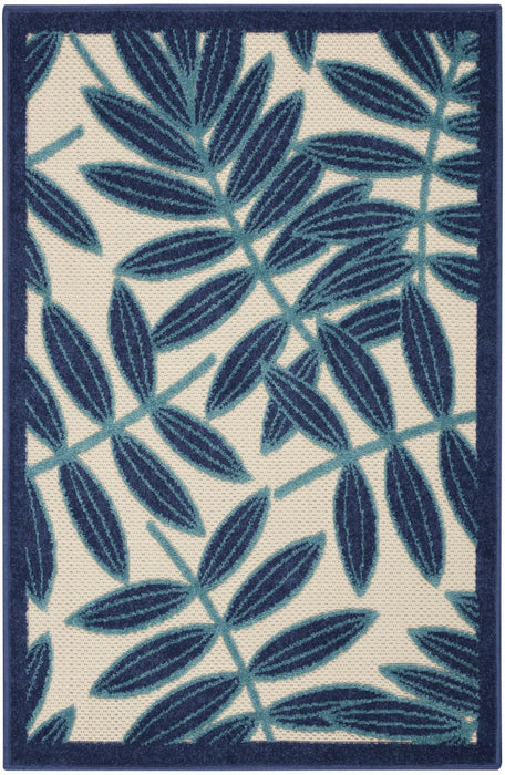 3' X 4' Floral Indoor / Outdoor Area Rug - Blue / Ivory