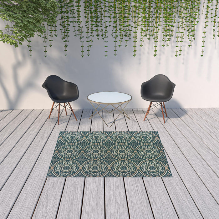 5' X 7' Geometric Stain Resistant Outdoor / Indoor Area Rug - Blue / Gray