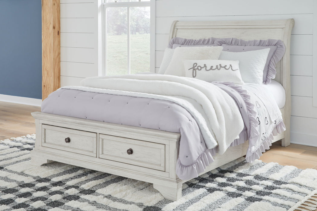 Robbinsdale - Sleigh Bed Signature Design by Ashley®