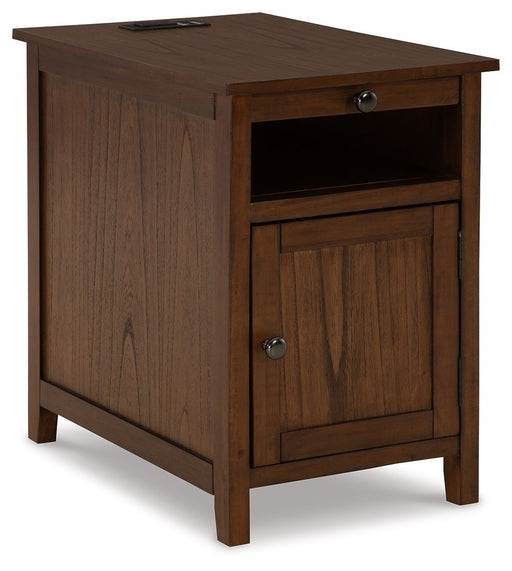 Treytown - Chair Side End Table Signature Design by Ashley®