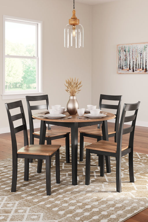 Gesthaven - Round Dining Room Drop Leaf Table Set Signature Design by Ashley®