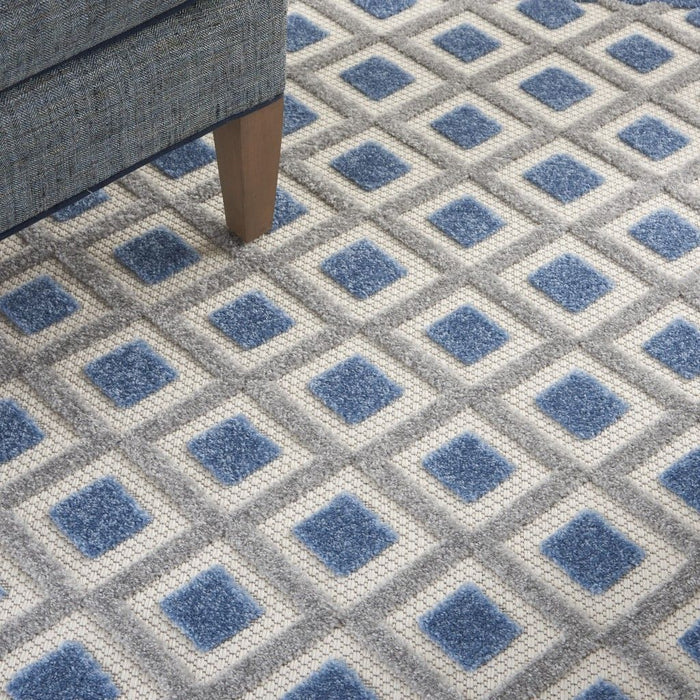 4' X 6' Geometric Indoor / Outdoor Area Rug - Blue / Gray