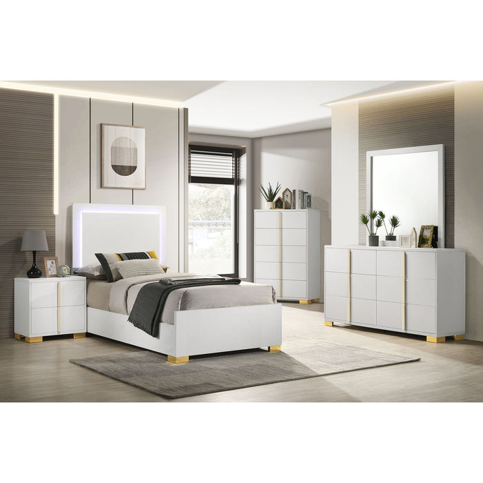 Bedroom Set With Accents Furniture Max
