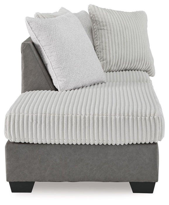 Clairette Court - Laf Corner Chaise - Alloy Benchcraft®