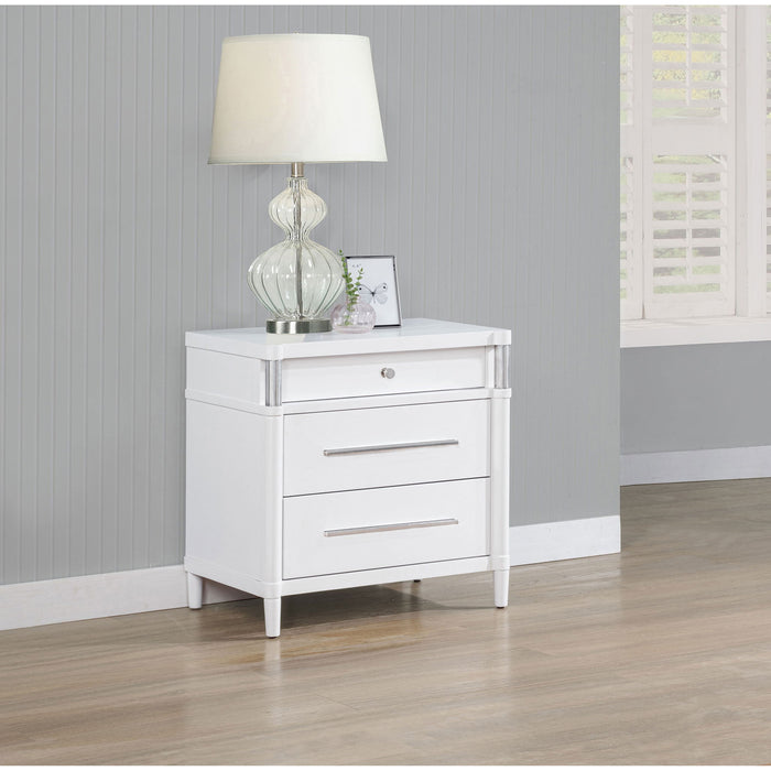 Robinson - 3 Drawer Nightstand - White Furniture Max