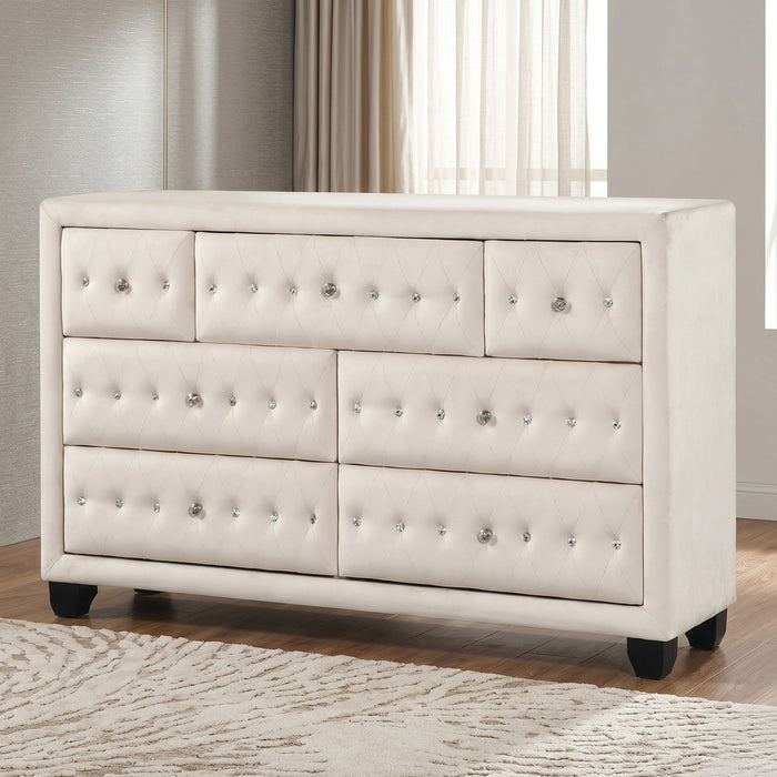 Sophia - 7 Drawer Dresser Matrix Furniture Group