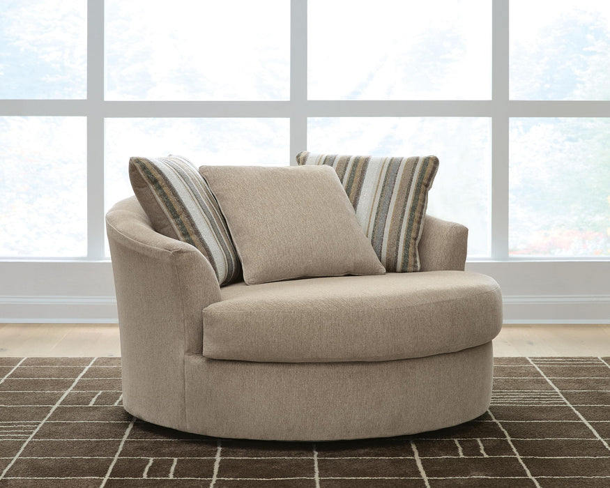 Linenhause - Oversized Swivel Accent Chair - Dune Benchcraft®