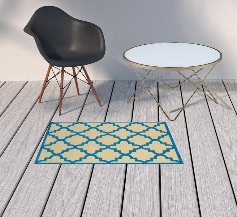 2' X 3' Geometric Stain Resistant Outdoor / Indoor Area Rug - Blue / Beige