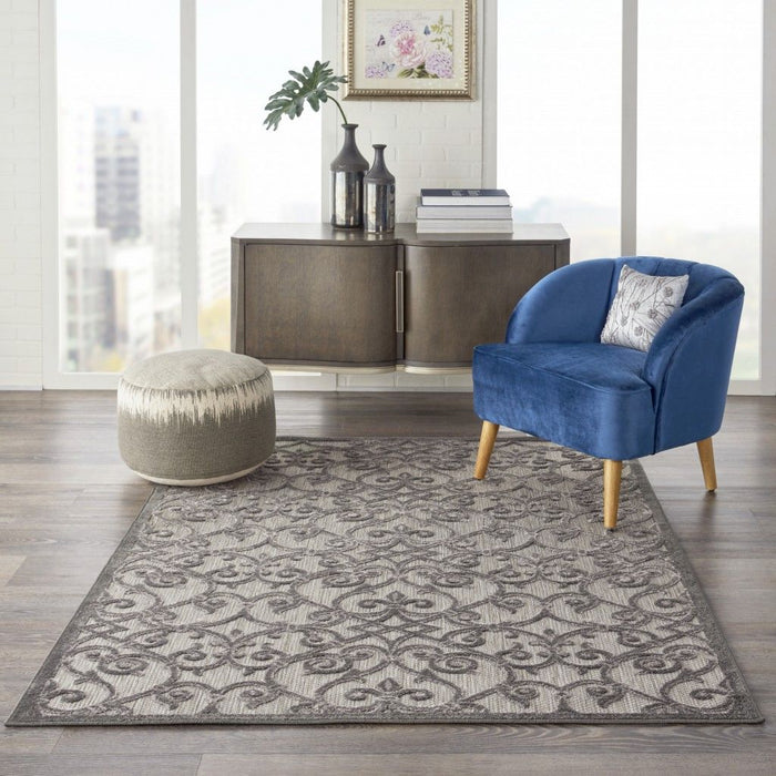 5' X 8' Floral Indoor / Outdoor Area Rug - Gray