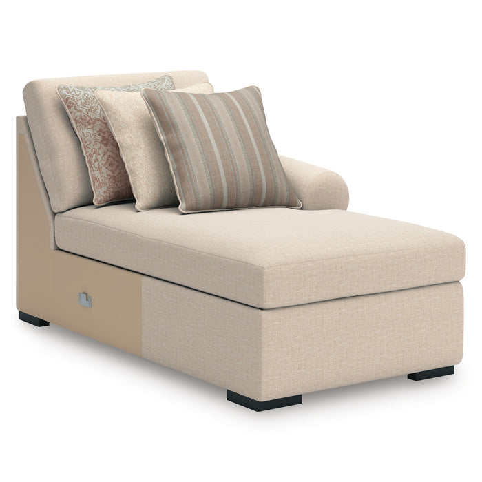 LadyMae - Sectional Benchcraft®
