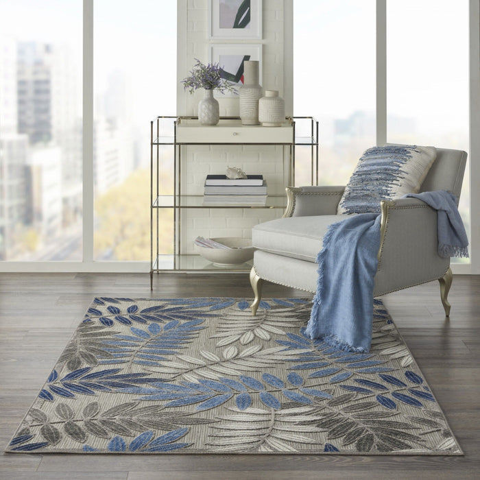 5' X 7' Floral Stain Resistant Indoor / Outdoor Area Rug - Blue / Gray