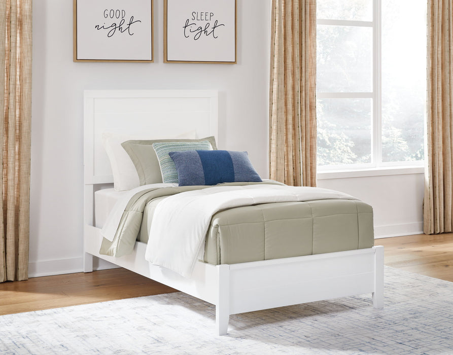Binterglen - Panel Bed Signature Design by Ashley®