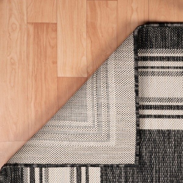 5' X 7' Area Rug Indoor & Outdoor - Gray