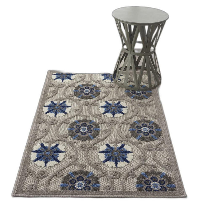 3' X 4' Floral Outdoor / Indoor Area Rug - Blue / Gray