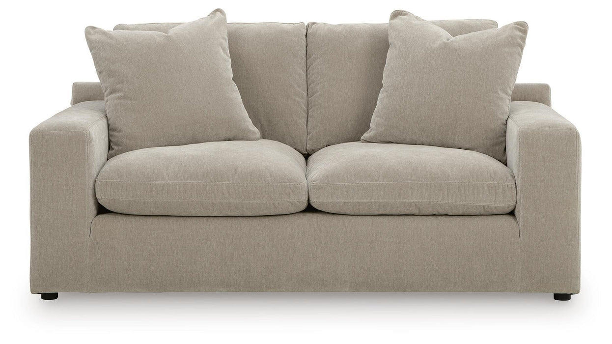 Maxton Heights - Loveseat Benchcraft®